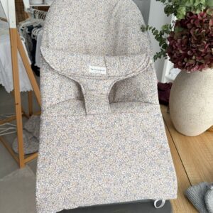 Funda hamaca babybjörn flor gris nude