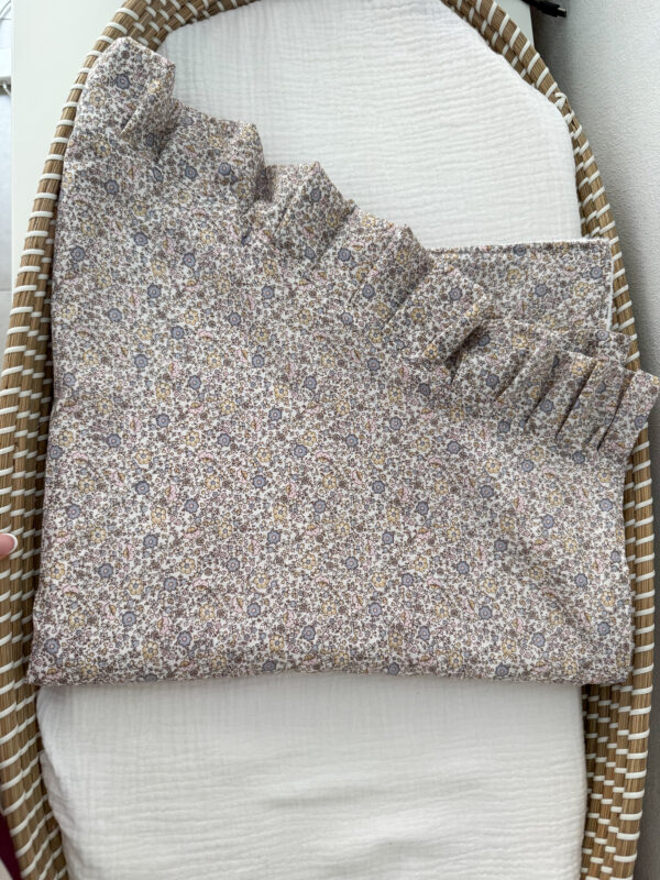 Arrullo coralina invierno flor gris nude