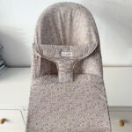 Funda hamaca babybjörn flor gris nude