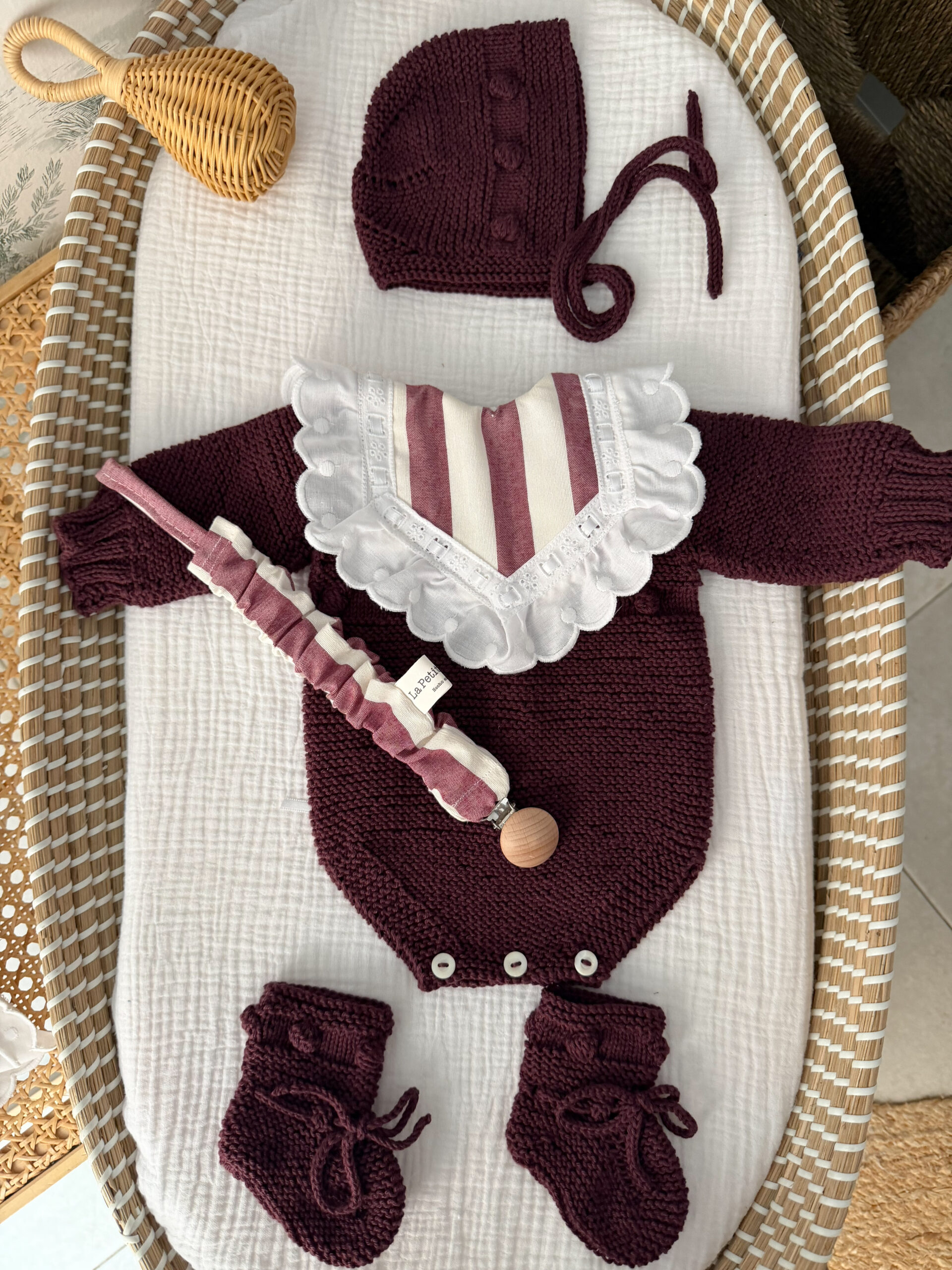 Babero pipo rayas borgoña - Imagen 2