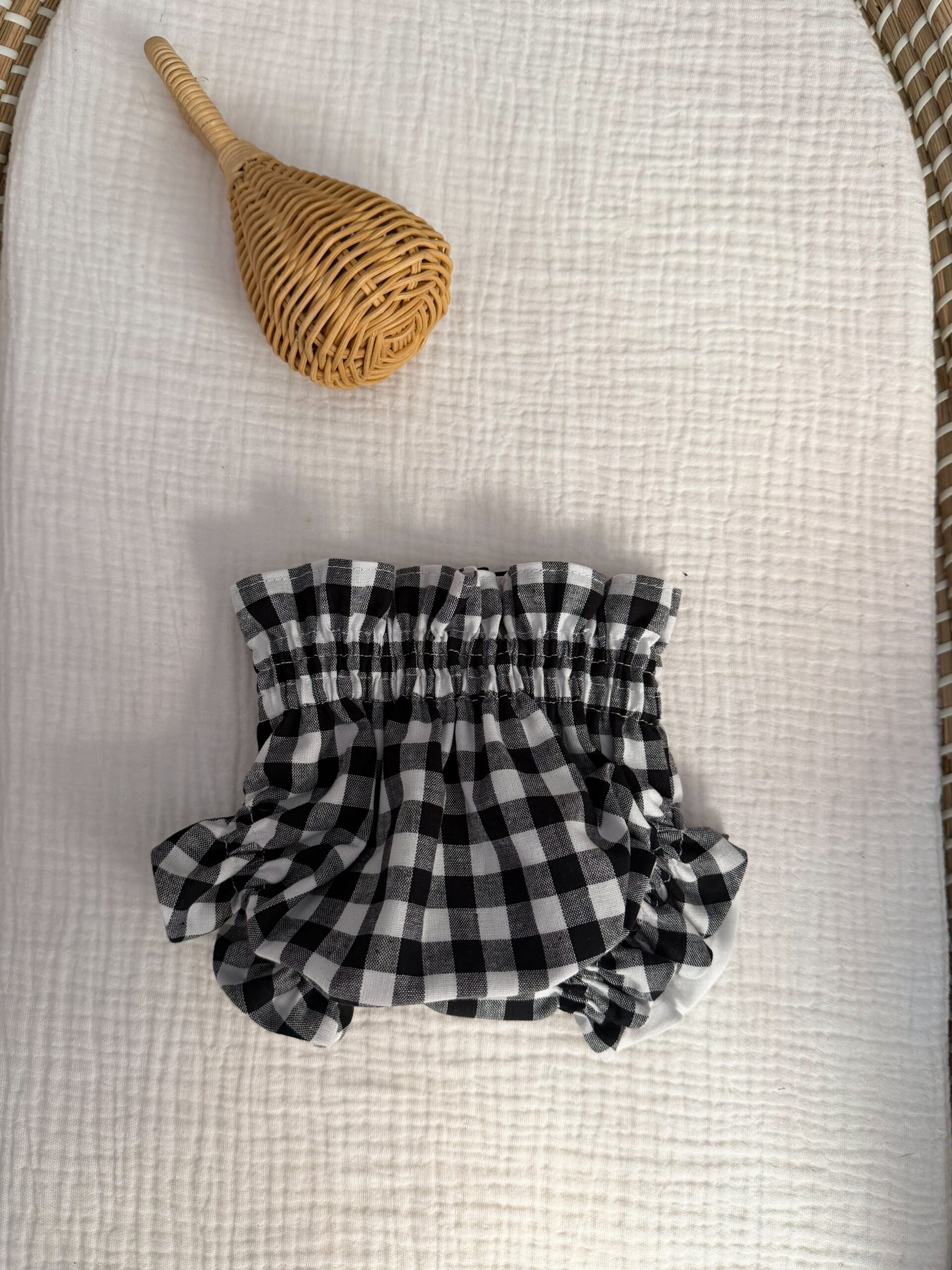 Cubrepañal vichy negro