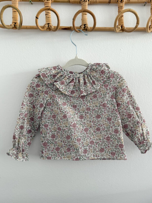 Camisa Leonor flor olivia