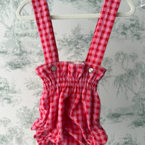 Cubre con tirantes vichy rosa con fucsia