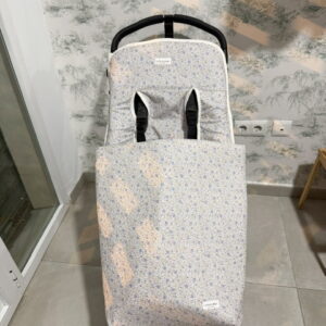 Saco universal para silla flor gris nude