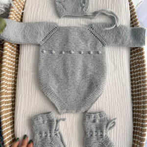 Conjunto bodoques lana gris perla
