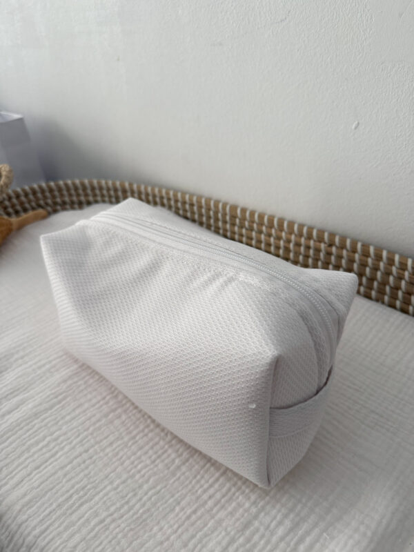 Neceser piqué blanco