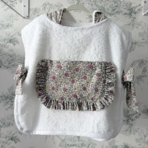 Poncho de playa flor olivia volante