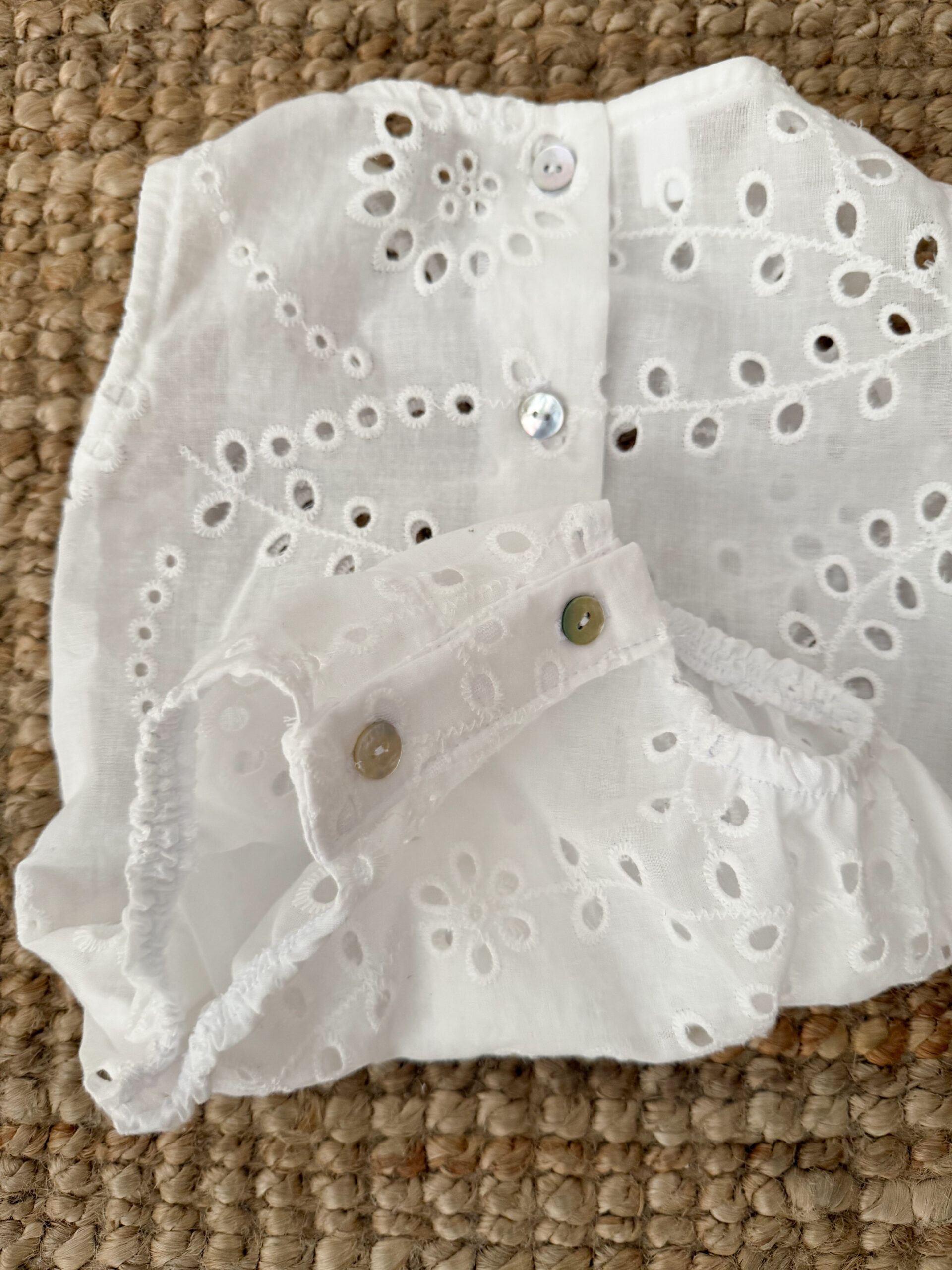 Pelele perforado blanco - Imagen 4