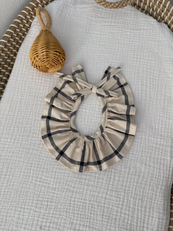 Cuello cuadros
