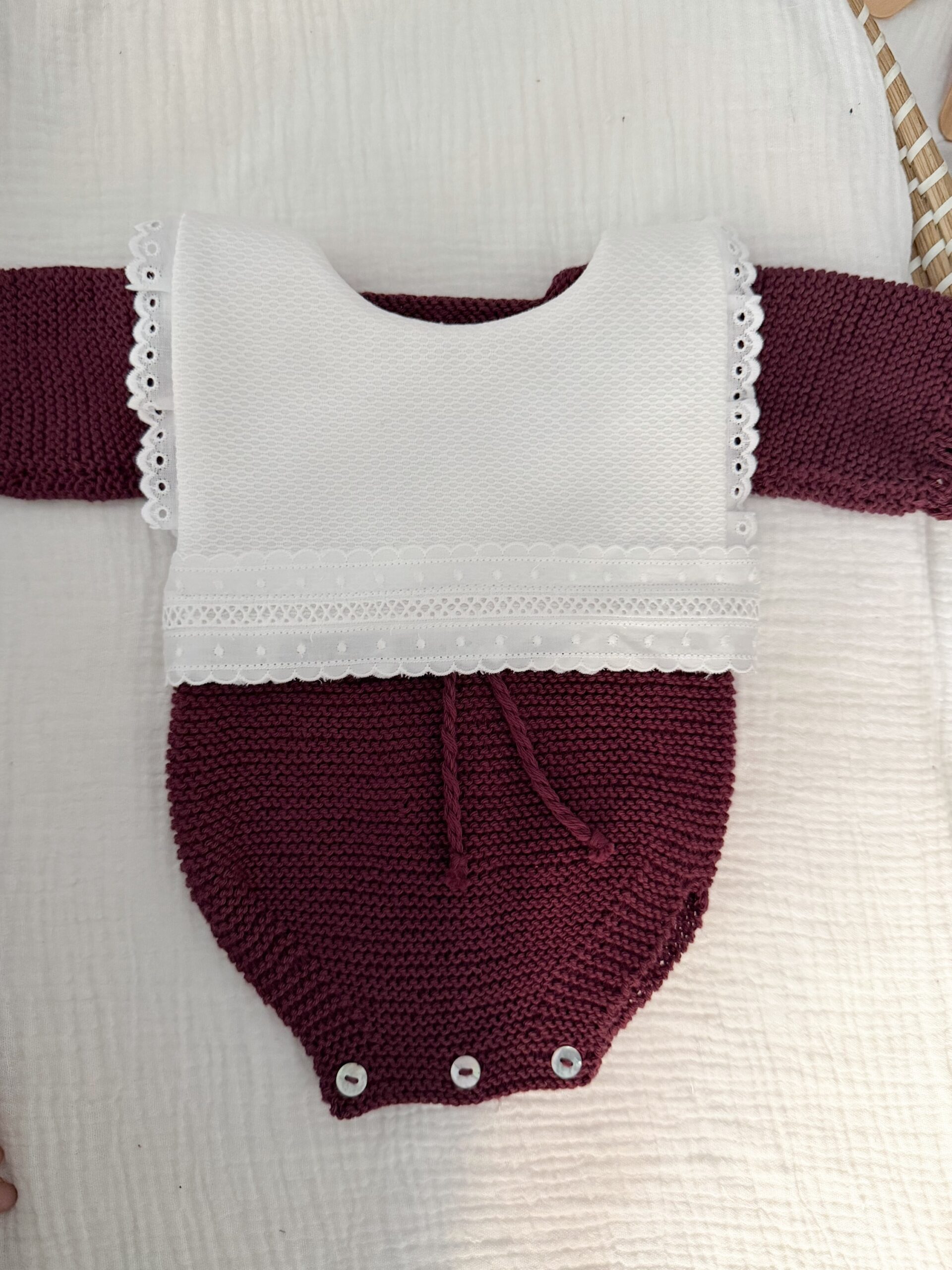 Babero espalda pique blanco