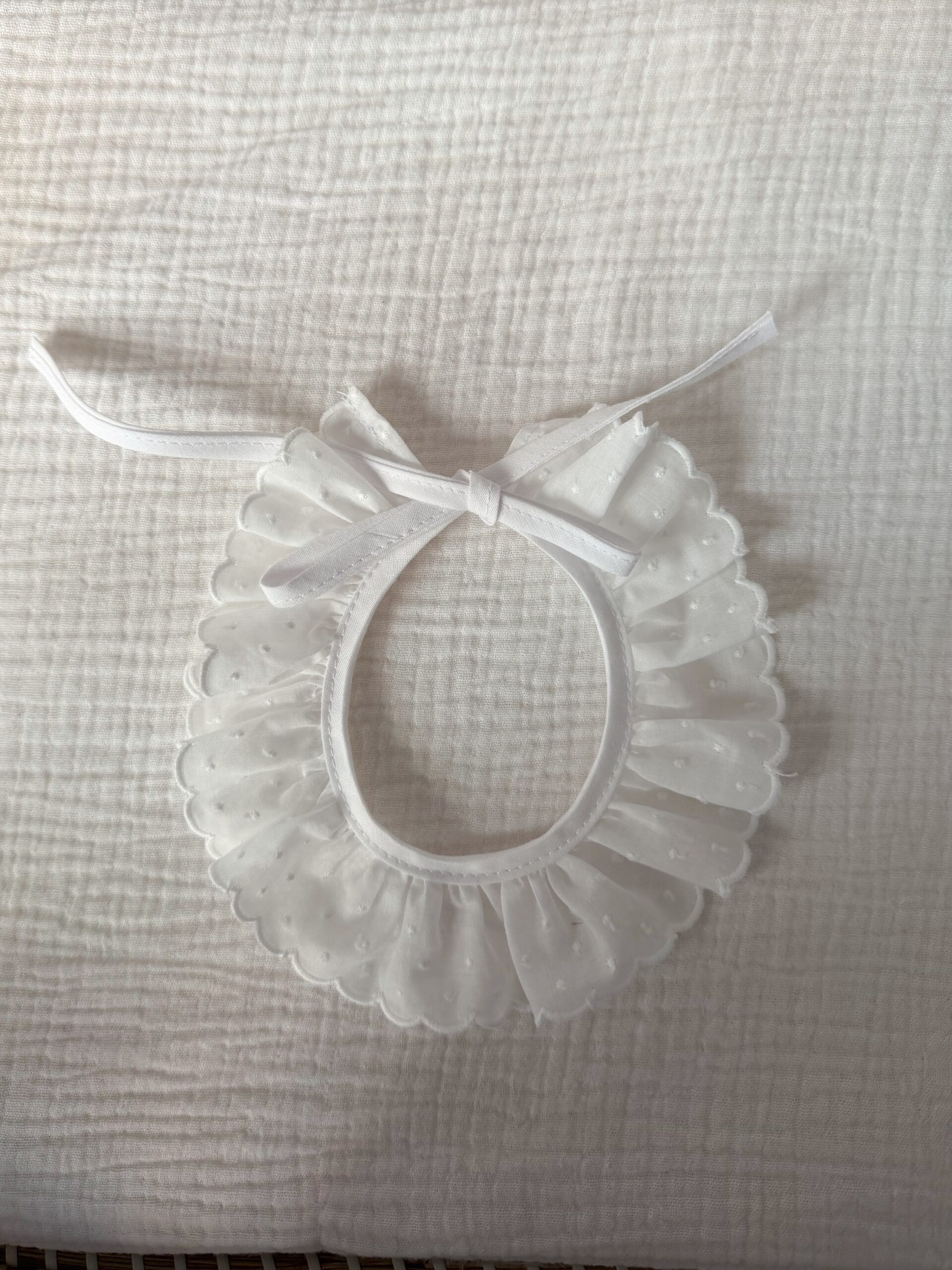 Cuello nanuk bordado