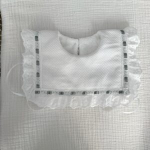 Baberola Lea con rizo lazo verde empolvado