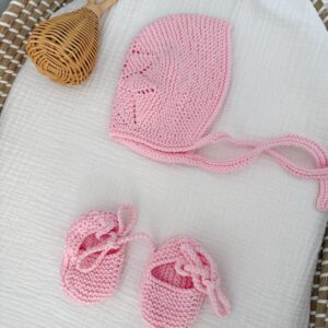 Capota y patucos rosa