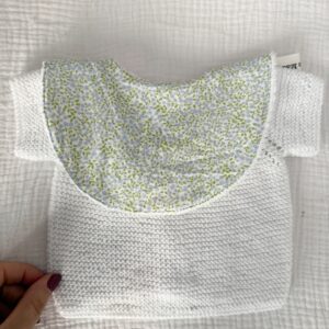 Babero flor olivo azul