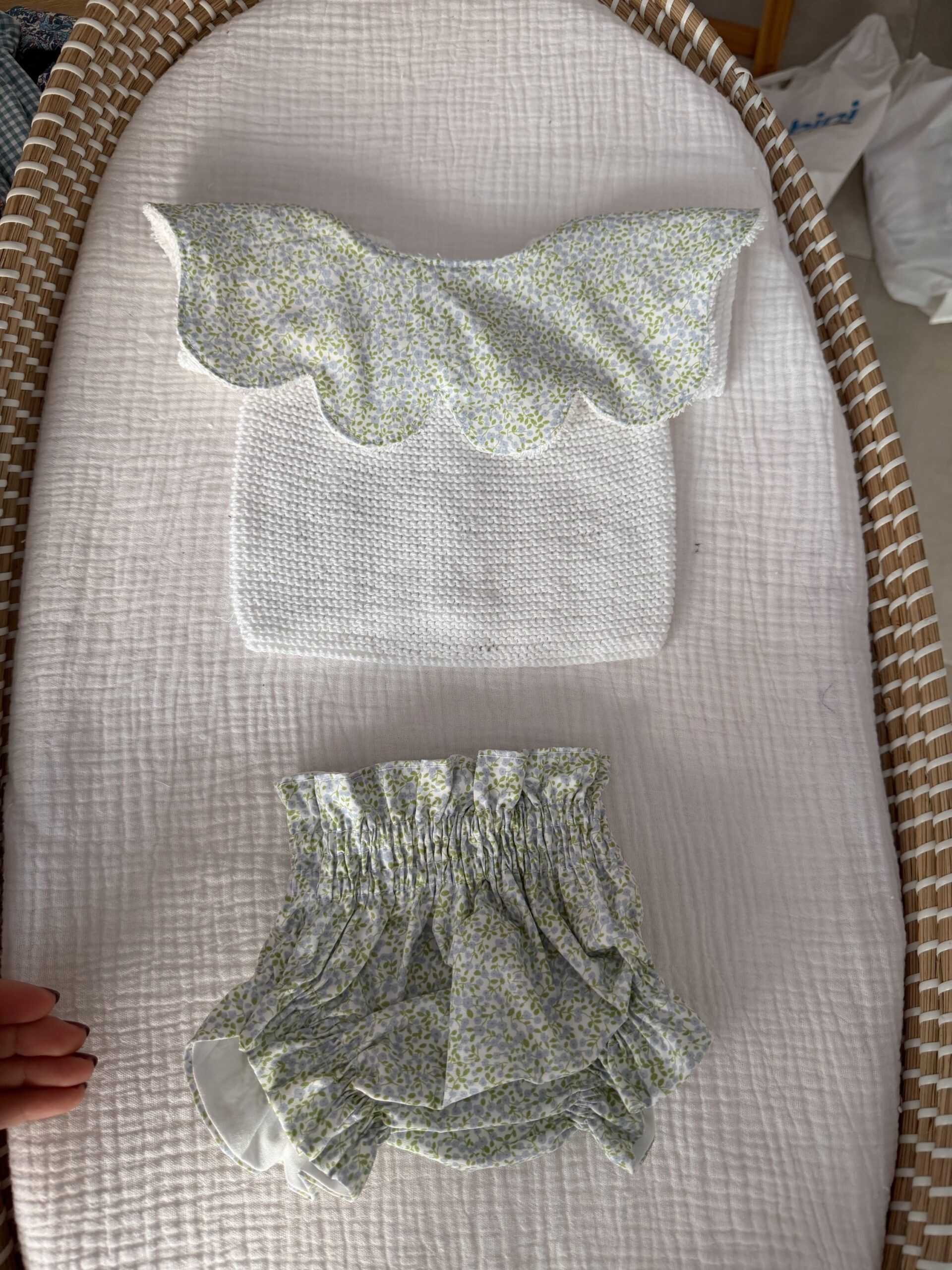 Cuello ondas flor olivo azul - Imagen 2