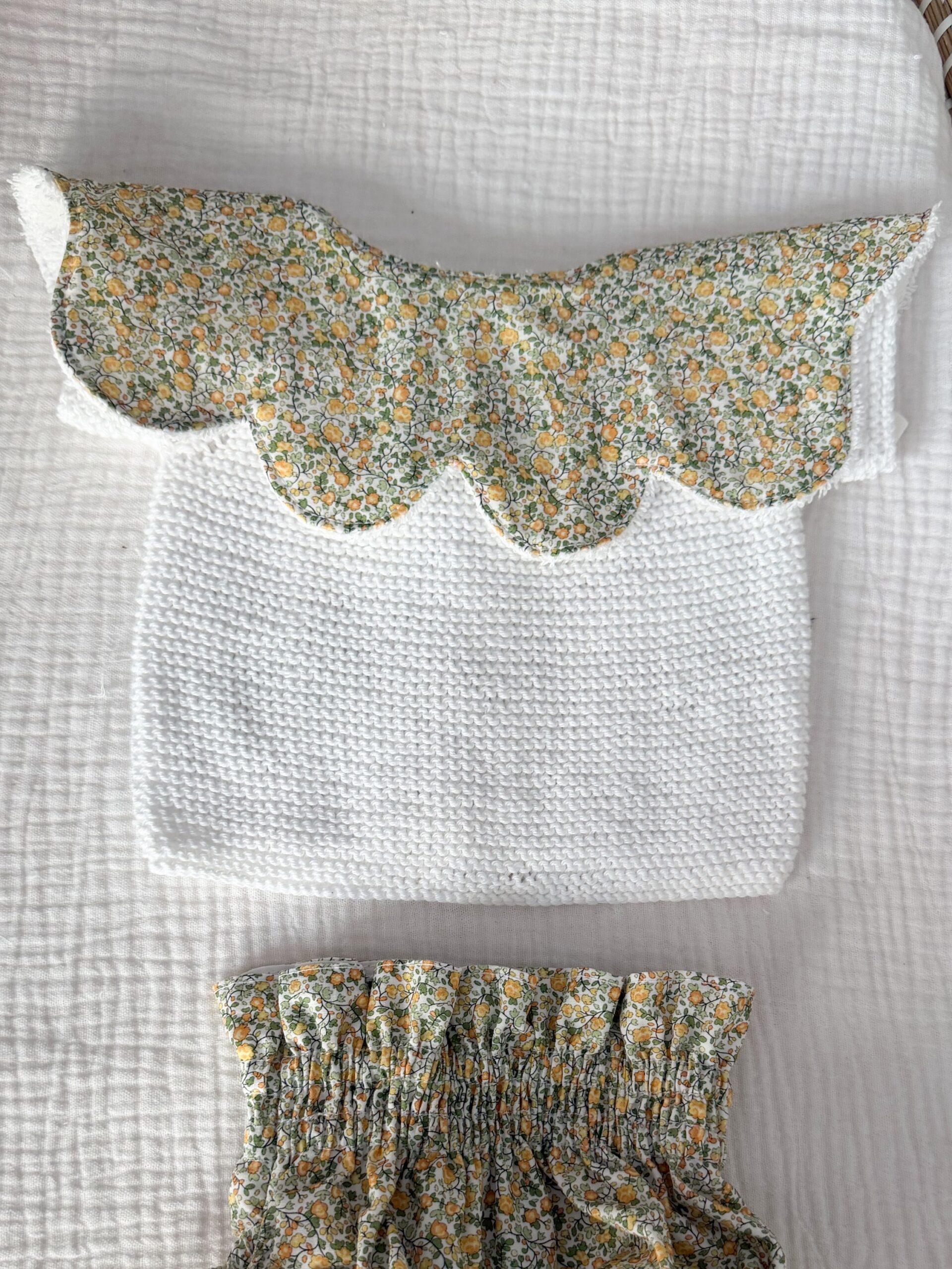 Cuello ondas flor amalfi